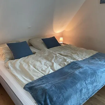 Alma Comfortable